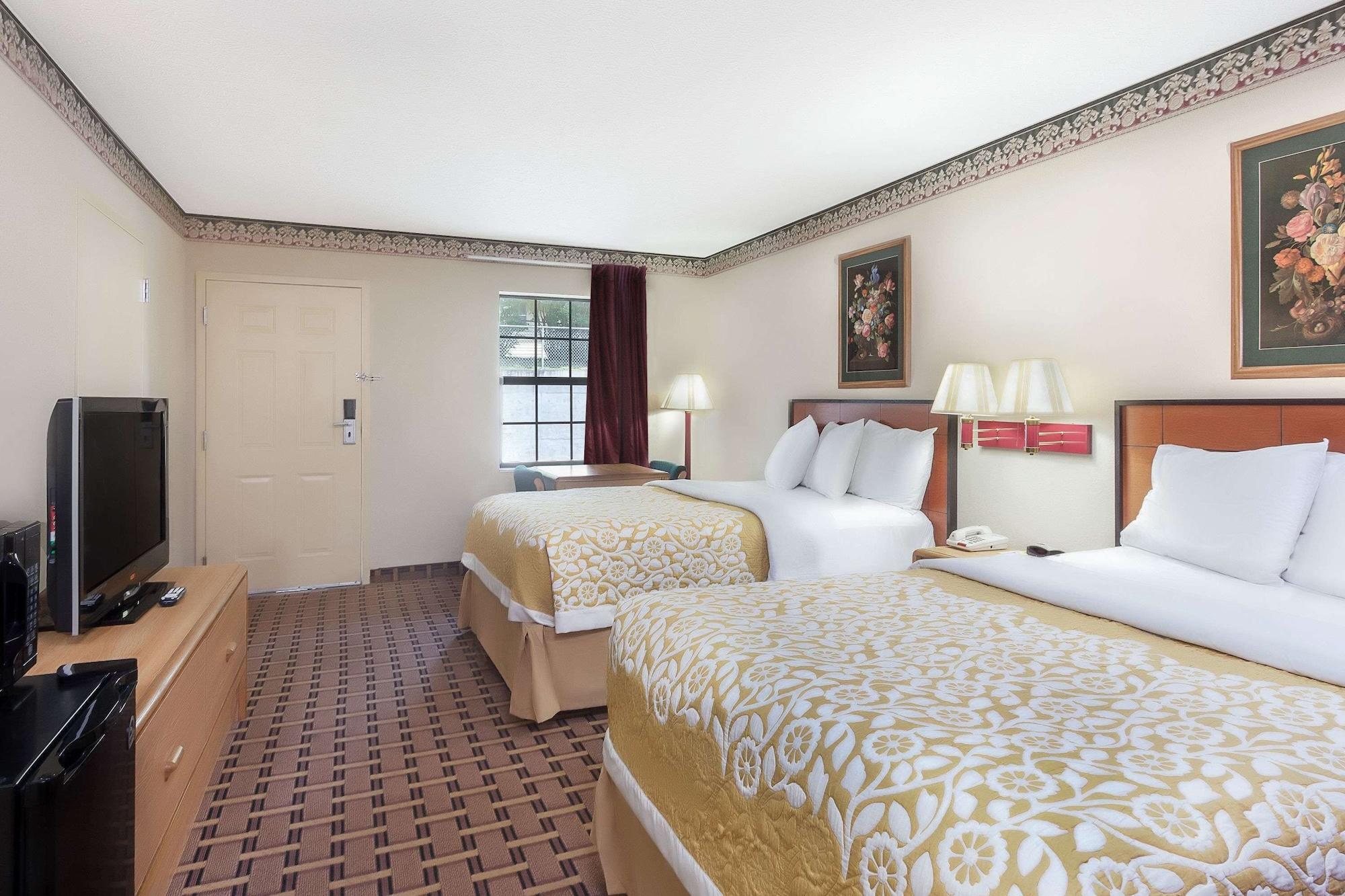Days Inn By Wyndham Lexington Extérieur photo