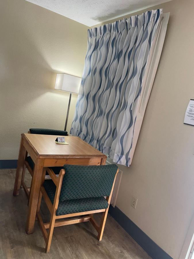 Days Inn By Wyndham Lexington Extérieur photo