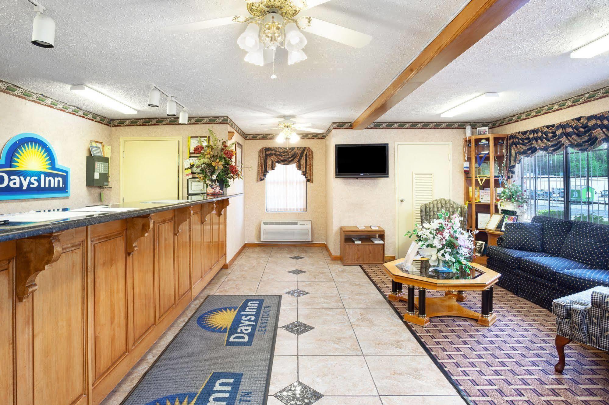 Days Inn By Wyndham Lexington Extérieur photo